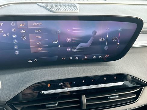 New 2026 Buick Enclave Sport Touring w/ LPO, Illumination Package image 19