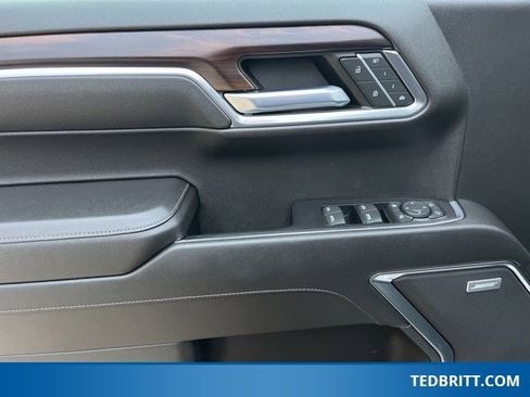 Used 2022 GMC Sierra 1500 SLT w/ SLT Convenience Package image 45