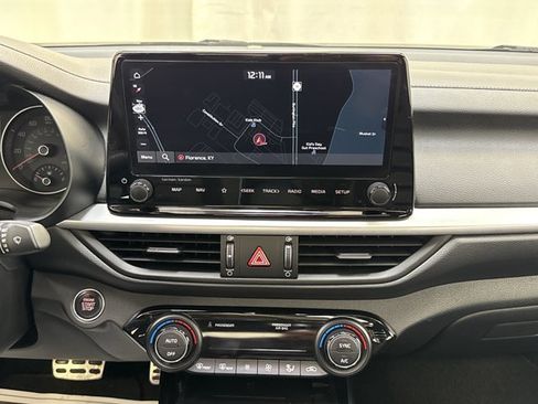 Used 2024 Kia Forte GT-Line w/ GT-Line Premium Package image 25