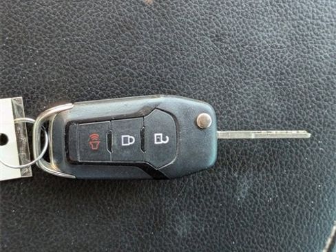 Used 2017 Ford F250 Lariat w/ Chrome Package image 30