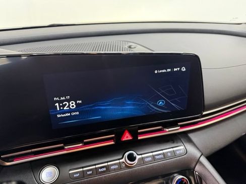 Certified 2023 Hyundai Elantra Limited FWD image 24
