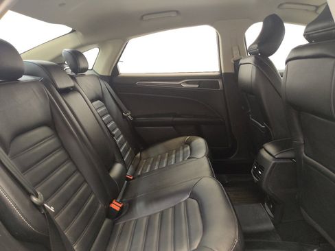 Used 2017 Ford Fusion Energi SE image 19