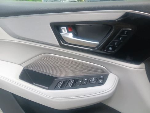 Used 2024 Acura MDX SH-AWD w/ Technology Package image 15