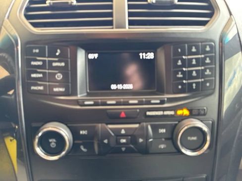 Used 2018 Ford Explorer 4WD image 18