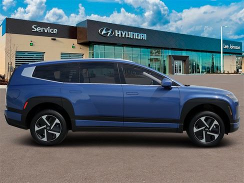 New 2026 Hyundai Ioniq 9 SE image 6