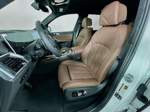 New 2026 BMW X7 xDrive40i w/ Executive Package image 16