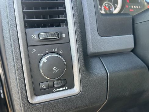 Used 2017 RAM 1500 Express w/ Black Ram 1500 Express Group image 13