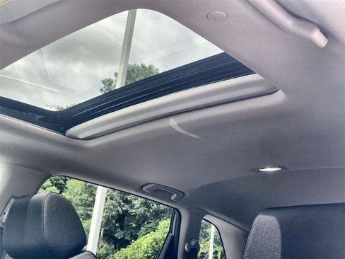 New 2026 Honda CR-V EX image 3