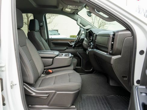 Used 2024 Chevrolet Silverado 2500 LT image 10