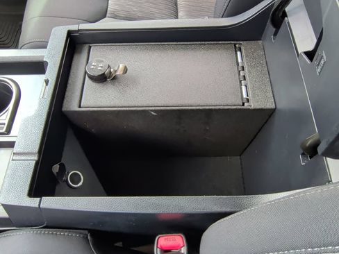 Used 2021 Toyota Tundra SR5 RWD image 30