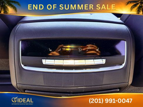 Used 2022 Cadillac Escalade ESV Premium Luxury AWD/4WD image 23
