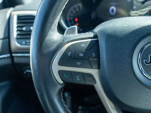 Used 2017 Jeep Grand Cherokee Limited w/ Trailer Tow Group IV image 25