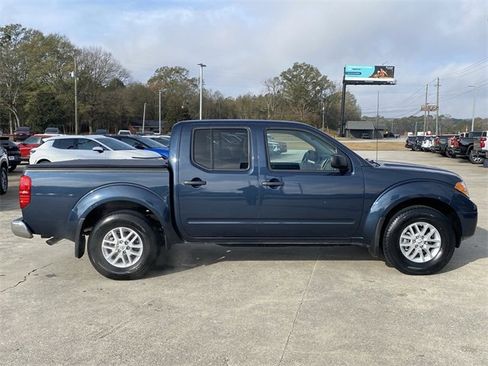 Used 2019 Nissan Frontier SV w/ Value Truck Package image 7