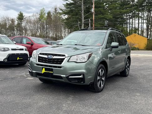 Used 2017 Subaru Forester 2.5i Premium w/ All-Weather Package AWD/4WD image 2