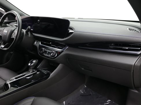 Used 2025 Buick Envista Sport Touring w/ Convenience I Package FWD image 40