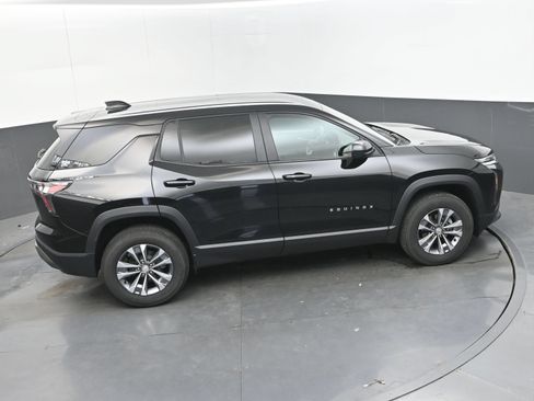 Certified 2026 Chevrolet Equinox LT FWD image 38