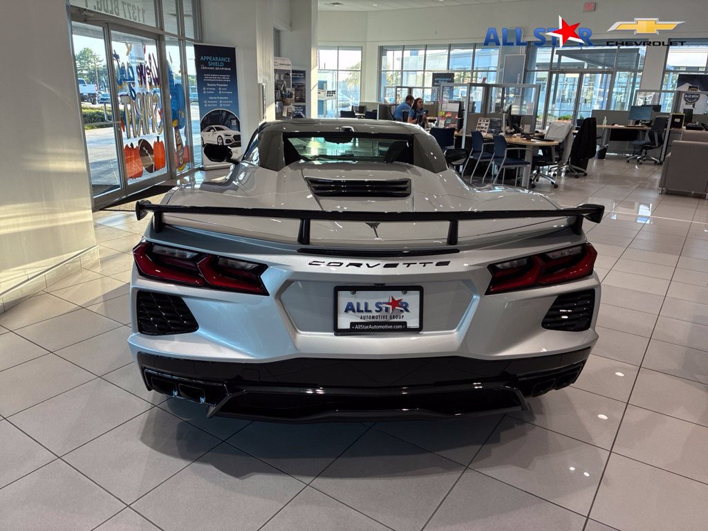 New 2027 Chevrolet Corvette Stingray Convertible w/ Z51 Performance Package RWD image 8