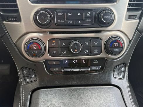 Used 2019 GMC Yukon Denali w/ Denali Ultimate Package AWD/4WD image 37