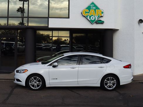 Used 2018 Ford Fusion S image 9