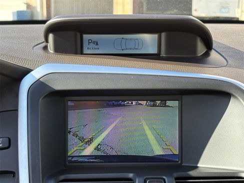 Used 2011 Volvo XC60 T6 image 19