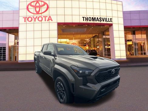 New 2025 Toyota Tacoma 2WD Double Cab image 3