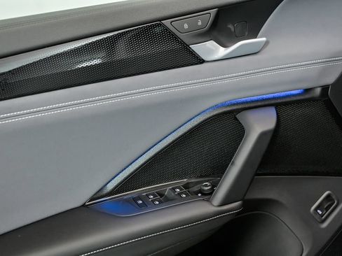 New 2026 Volkswagen Tiguan SE R-Line AWD/4WD image 5