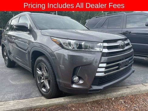 Used 2018 Toyota Highlander Limited Platinum AWD/4WD image 12