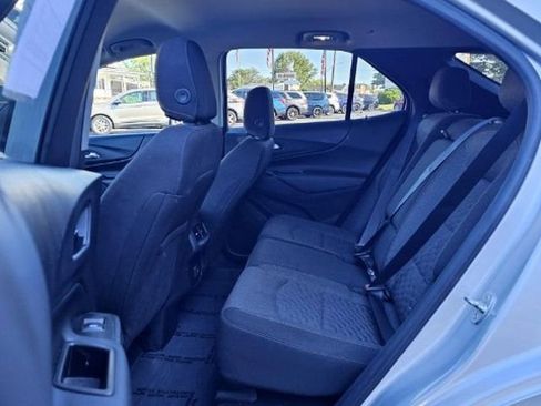 Used 2021 Chevrolet Equinox LT image 24