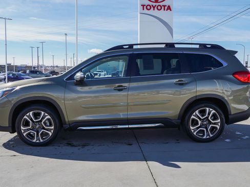 Used 2023 Subaru Ascent Limited w/ Technology Package image 5