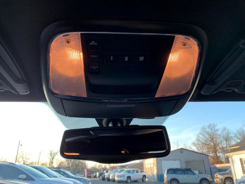 Used 2012 Dodge Charger SXT w/ Rallye Appearance Group image 24