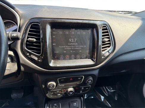 Used 2020 Jeep Compass Limited image 13