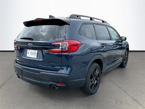Used 2023 Subaru Ascent Onyx Edition image 7