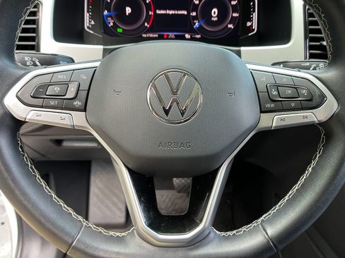 Used 2023 Volkswagen Atlas SE w/ Panoramic Sunroof Package AWD/4WD image 14