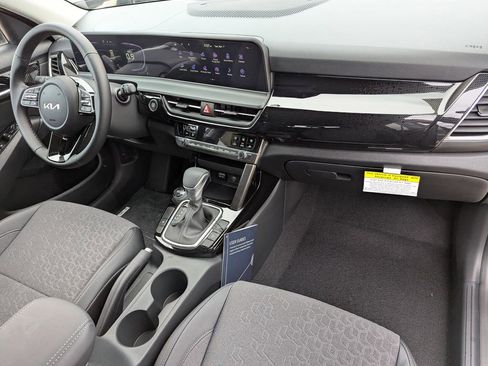 New 2026 Kia Seltos S FWD image 11