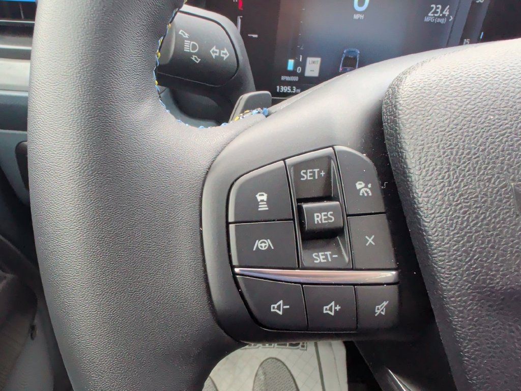 Used 2025 Ford Maverick Lobo AWD/4WD image 28