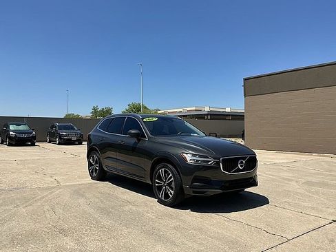 Used 2020 Volvo XC60 T6 Momentum AWD/4WD image 3
