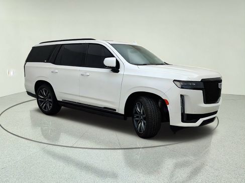 Used 2021 Cadillac Escalade Sport w/ Driver Assist Tech Package AWD/4WD image 5