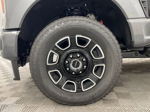New 2026 Ford F250 Platinum image 13