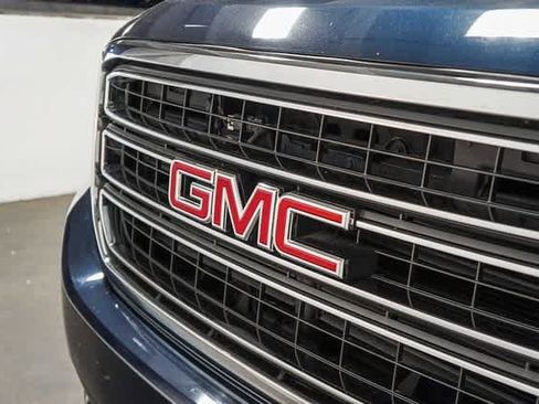 Used 2018 GMC Yukon SLE image 9