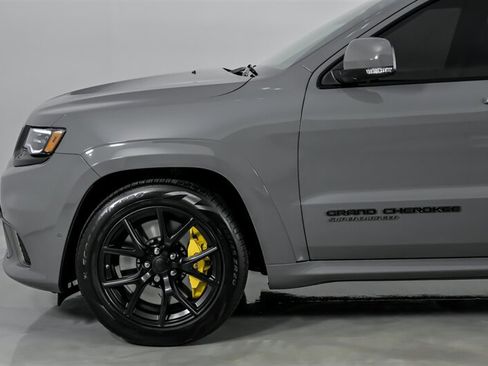 Used 2021 Jeep Grand Cherokee Trackhawk AWD/4WD image 7