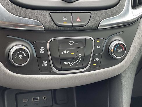 Used 2024 Chevrolet Equinox LS w/ LS Convenience Package AWD/4WD image 37