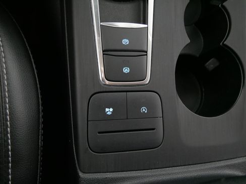 Used 2020 Ford Escape SEL image 30