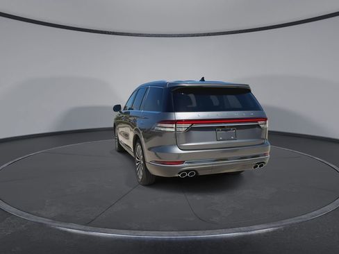 Used 2023 Lincoln Aviator Reserve w/ Elements Package Plus image 7