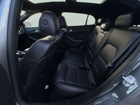 Used 2016 Mercedes-Benz GLA 250 image 16
