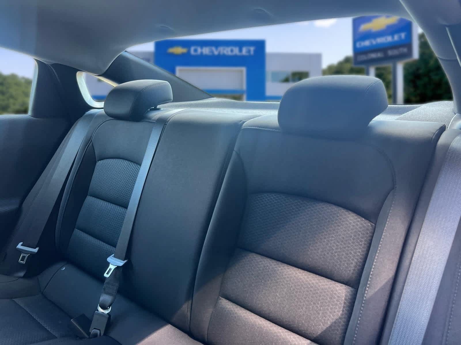 Used 2022 Chevrolet Malibu RS FWD image 27