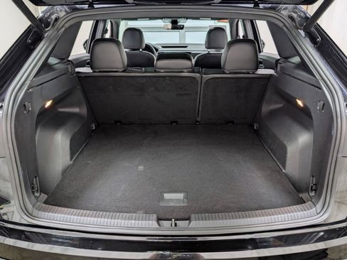 Used 2022 Volkswagen Atlas Cross Sport SEL AWD/4WD image 19