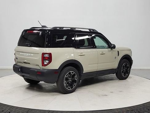 Used 2025 Ford Bronco Sport Outer Banks AWD/4WD image 7