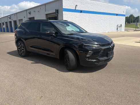 Used 2023 Chevrolet Blazer RS w/ Enhanced Convenience Package AWD/4WD image 7