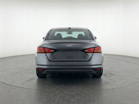 Used 2025 Nissan Altima 2.5 SV image 7