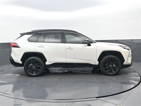 Used 2022 Toyota RAV4 XSE image 2